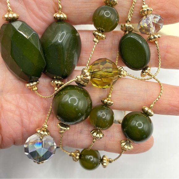 SOPHIA & KATE Multistrand Necklace Green Beads Gold Tone Necklace - Picture 2 of 6